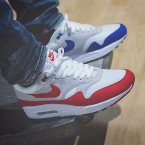 Meet your Posher, Nicholas